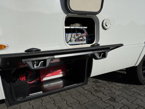 Hymer ML-T 580 - Hydraulische St&uuml;tzen - Foto: 18