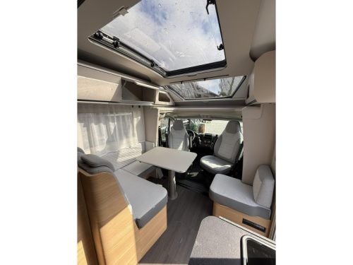 Adria Coral Axess 600 SL 7 Meter L&auml;ngsbetten Foto: 11