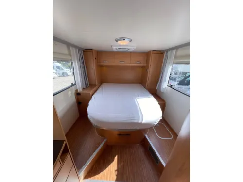 Adria Sport S 577 SP Festbett Etwas Sch&ouml;nes Foto: 16