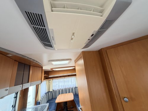 Dethleffs Camper Lifestyle 590 S Queensbed Airco Zelt Foto: 7