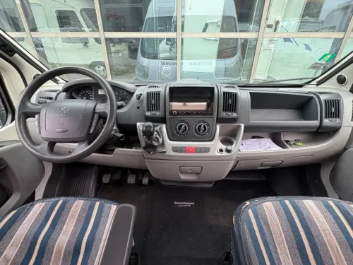Globecar Globescout 600 130PS, Festbett, Markise Foto: 17