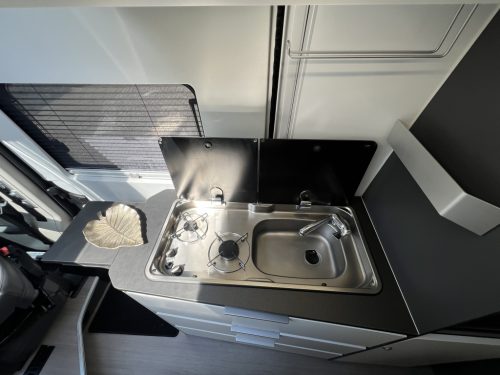 Adria Twin Supreme 640 SGX 9-GANG AUTOMAAT ZONNEPANEEL Foto: 6