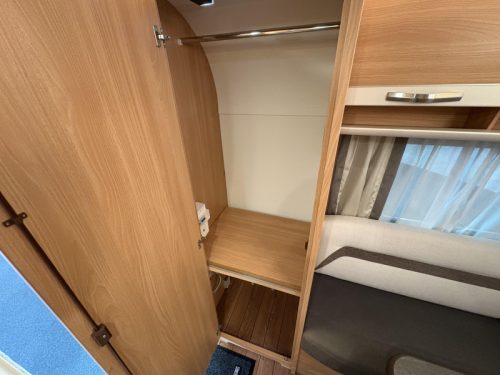 Knaus Sudwind Silver Selection 420 QD Markise - Fahrradtr&auml;ger Foto: 11