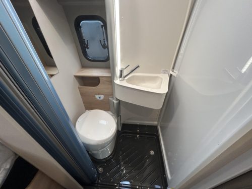 Dethleffs Globetrail 600 DS - Automaat Foto: 21