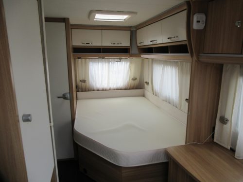 Dethleffs Camper 500 FR MIT RANGIERHILFE, KLIMAANLAGE, MARKISE Foto: 4