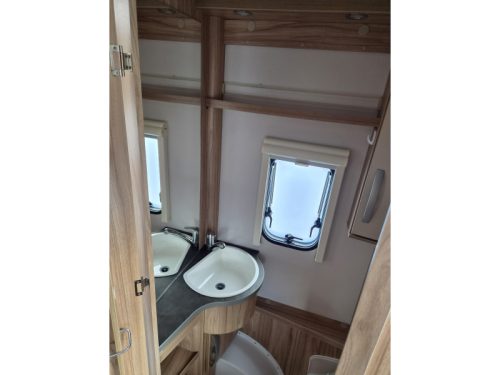 Eriba Nova Light 470 Single beds - Awning  photo: 17