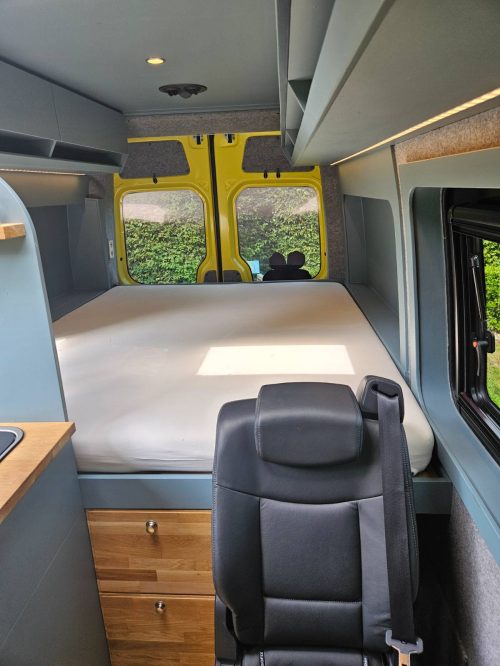 Mercedes Sprinter 319 bluetec photo: 10