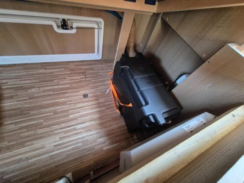 B&uuml;rstner 460 TL Einzelbetten, Klimaanlage, Rangierhilfe Vorzelt Markise Foto: 21