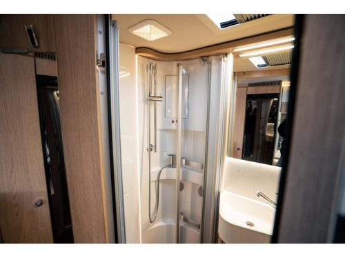 Hymer BMC-I 580 Stock offer price!! photo: 16