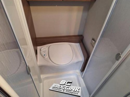 Knaus L!ve Ti 650 MF Cama francesa foto: 10