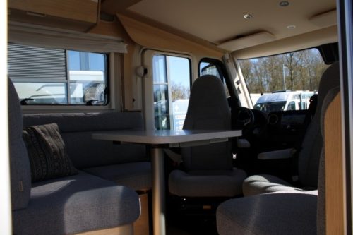 Camping-car Hymer B MC I 680 &eacute;quip&eacute; du puissant Mercedes 9 G Tronic 170 ch AUTOMATIQUE lits jumeaux + lit pavillon (56  photo : 26