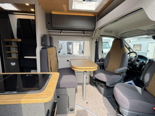 Hymer Redwood 601 Explorer - Automatic photo: 4