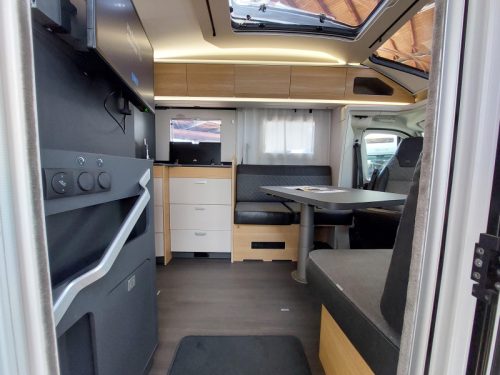 Adria Coral 650 DL L&auml;ngsbett/Face2Face/Heavy Foto: 1