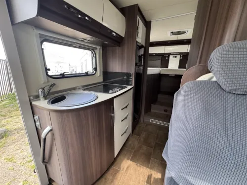 B&uuml;rstner Fifty Five 690 T Single beds cruise& etc photo: 11