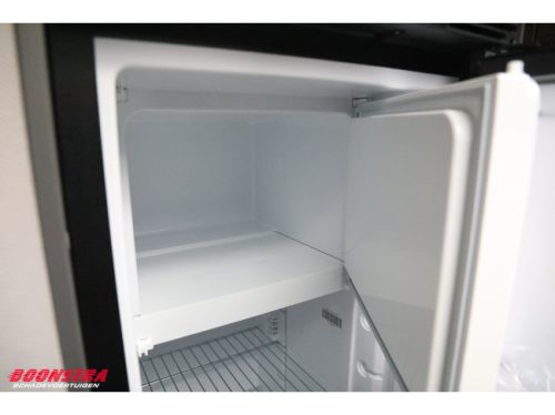 Eriba Novaline 442 Awning Floor heating LMV Single beds Dinette photo: 15