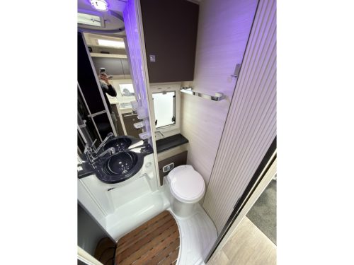 Chausson Welcome 611 Travel Line photo: 16