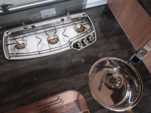 Knaus Sky Wave 700 MEG MIT AUTOM. LEVELSYSTEM Foto: 5