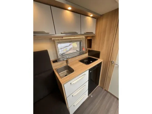 Knaus Deseo 400 TR EINZIGARTIG-VOLL MIT OPTIONEN Foto: 4