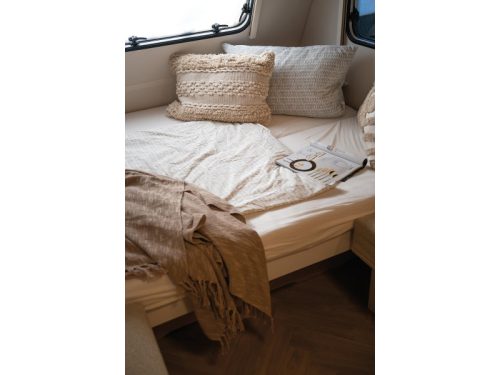 LMC E:dero 470K Modell 2027, Etagenbett Bild: 4
