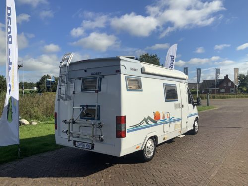 Hobby 550 2.5 TDI 115 PS Teilintegriert, Servolenkung Etagenbett hinten, Essecke, I. z. g. st., Km. 137.547 Bj. 1997 Wohnmobil Zentrum on the road Marum Foto: 23