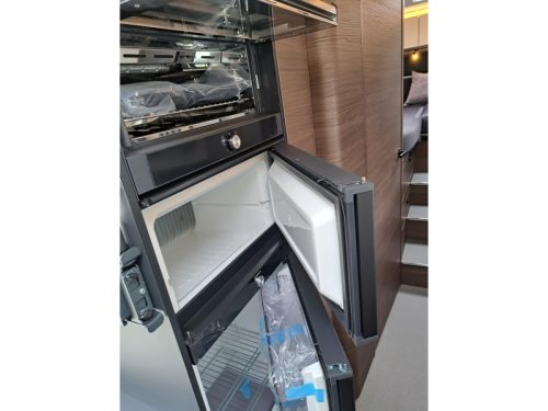 Adria Supersonic 780 SL with Luxury Cabin Seats photo: 10