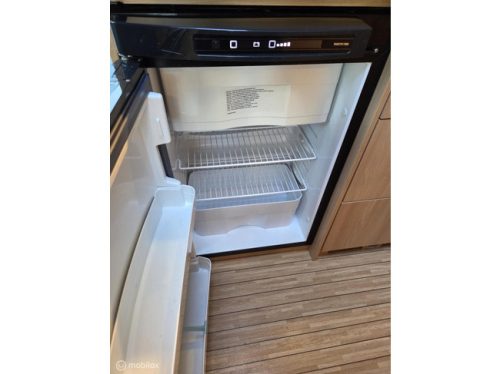 Dethleffs TREND T 6857 &acirc;Automaat-131PK-Queensbed-Euro-5&acirc; foto: 17