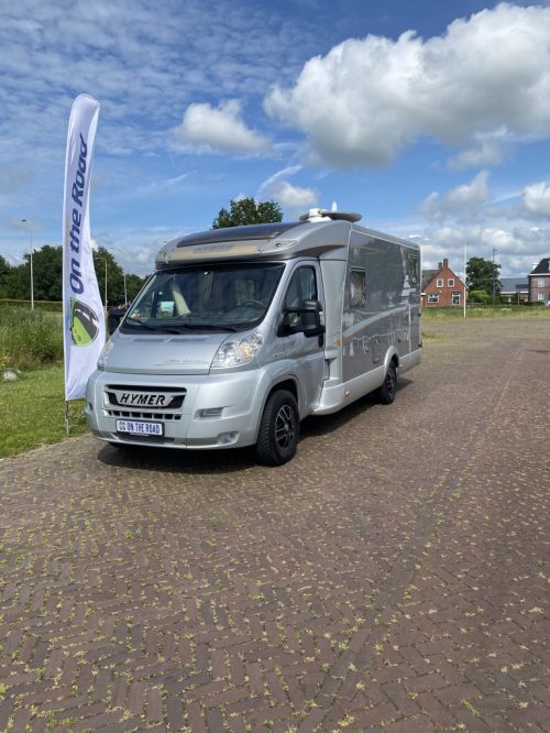 Hymer T 674 SL 2.3 MultiJet 160 HP, Semi-integrated, 2 Single beds, Engine air conditioning, Aut. dish etc. Year 2011 Camper Centrum On the Road at Noorderringweg 4 in Marum.