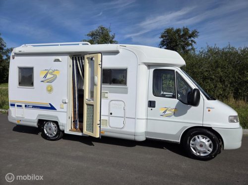 B&uuml;rstner T600 Teilintegriert 2000 ☆TV, Cruise, Festbett☆ Foto: 2