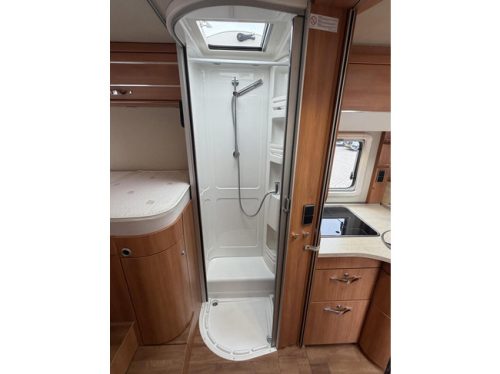 Hymer T 678 CL Automaat Einzelbetten Hubbett Luftfederung Lithium Solarpaneele Foto: 22