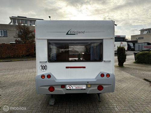 Knaus Eifelland Holiday super neat transverse bed cassette awning photo: 5