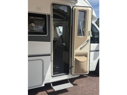 Adria CORAL 600 SC 164 hp euro 6 very compact camper queen bed panoramic roof electric bike rack tv 2x solar panel Remis pleated Maxxfan Navi camera leather fly screen door photo: 6