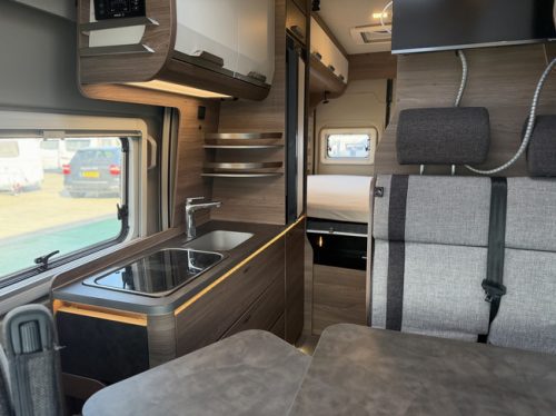 Knaus BOXLIFE 630 ME / free storage photo: 18