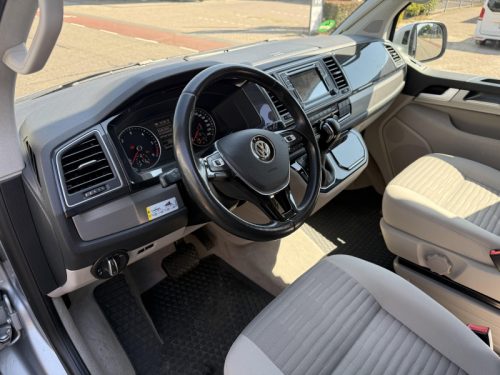 Volkswagen T6 California Ocean 2017 4-Motion 107,000KM photo: 11