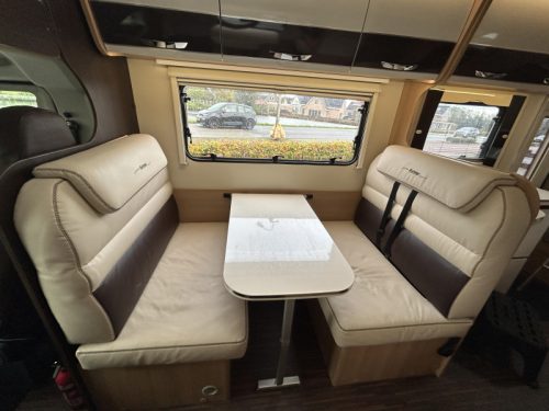 Forster A699 VB Overcab - Family Motorhome photo: 9