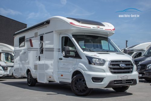 Roller Team Kronos 266TL 6 Berths Semi-integrated / 1 OWNER / SOLAR PANEL / AIRCO / CAMERA / QUEEN BED / GARAGE !