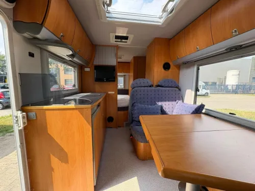 Knaus Travel-Liner 2XAirco,Fixed bed,Pull-down bed photo: 11