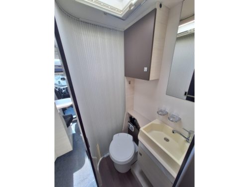 Challenger 288 EB ruim queensbed  foto: 12