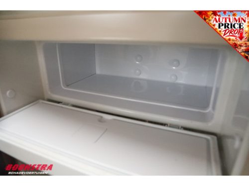 Hobby De Luxe 460 UFE Mover Awning Bike rack Single beds Central kitchen photo: 18