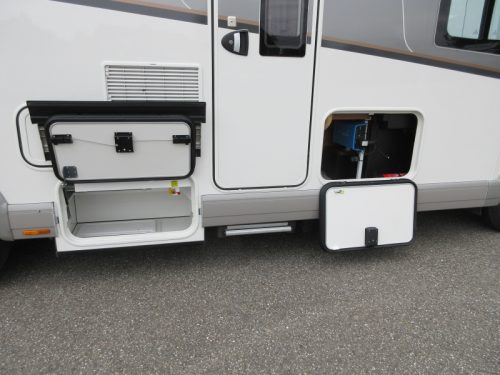 Carthago Chic C-Line I 4.9 LE AUTOMATIC DOUBLE FLOOR photo: 14