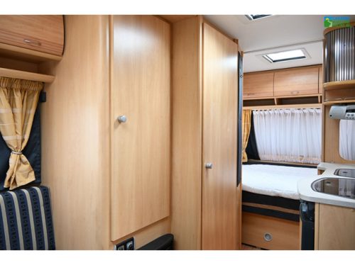 Dethleffs Camper 460DB Foto: 9