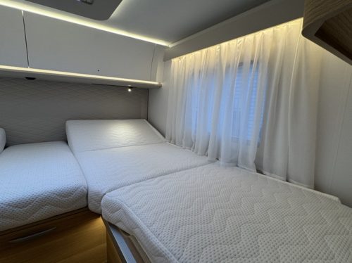 Adria Sonic 700 SL Plus 180 hp AUTOMATIC 9-Speed Euro6 Fiat Ducato 8 Maxi **Single beds/4 seats/4+1 berths/4400 kg/Solar photo: 21