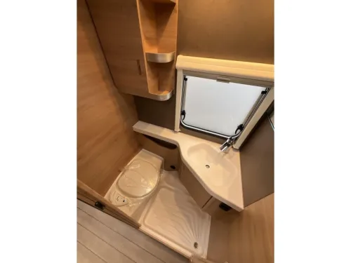 Knaus Sudwind Black Selection 460 EU MOVER-THULE LUIFEL-VLOERV foto: 13