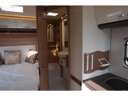 B&uuml;rstner Limited T 660 165PS | Navi | Aktionspreis Foto: 8