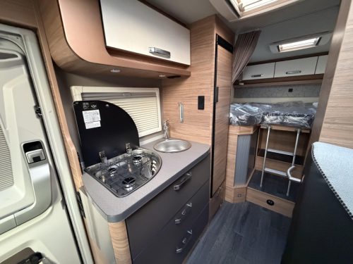 Weinsberg CaraCompact MB 640 MEG 170hp auto|Winter package photo: 14