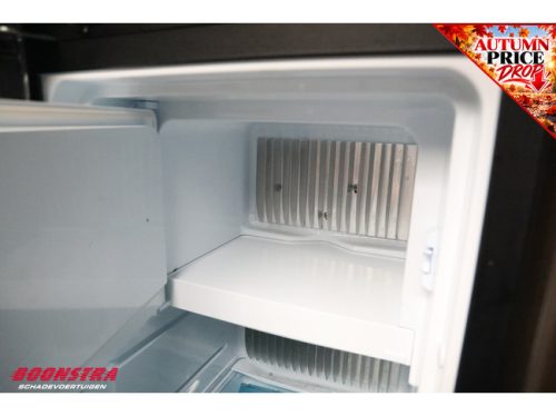 Hobby 560 CFE Premium Mover Awning French bed Central kitchen U-shaped seating Alloy wheels photo: 18