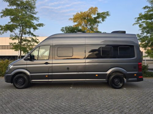 Volkswagen GRAND CALIFORNIA 680 4x4 ONLY 31,353 KM AUTOMATIC 177 HP BEARLOCK ACC SINGLE BEDS ROOF AIRCO SOLAR TOW BAR STEERING WHEEL SEAT HEATING SWIVEL SEATS photo: 1