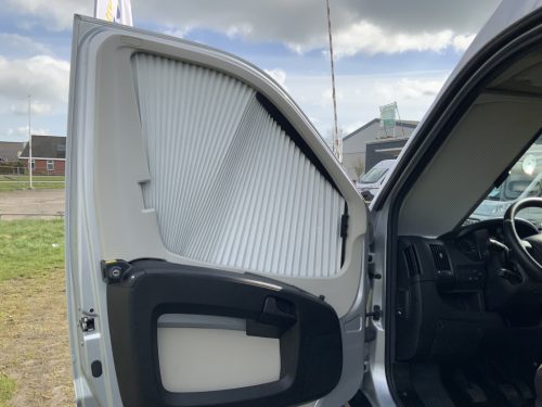 P&ouml;ssl Summit 600 Van conversion, 2.3 160 HP, with timing chain, Transverse bed, Motor-air conditioning, Swivel seats, Year of manufacture 2018 Camper centrum on the road Marum photo: 22