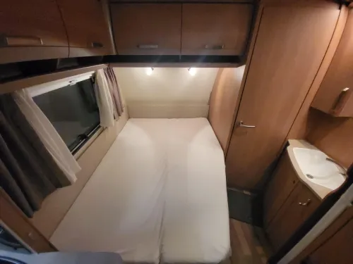 Knaus Sport 450 FU Unico Verona, Rangierhilfe  Foto: 8