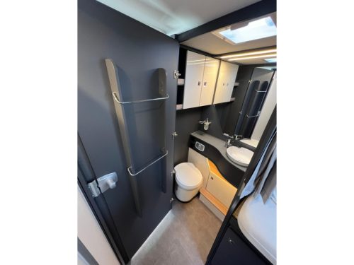 Laika Kosmo H 1409 Single beds, Automatic  photo: 17