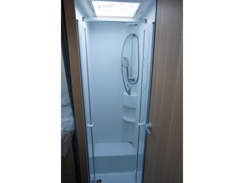 Adria Matrix Axess 670 SL Foto: 12